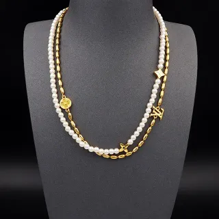 Louis Vuitton Collier de perles en or blanc à double chaîne