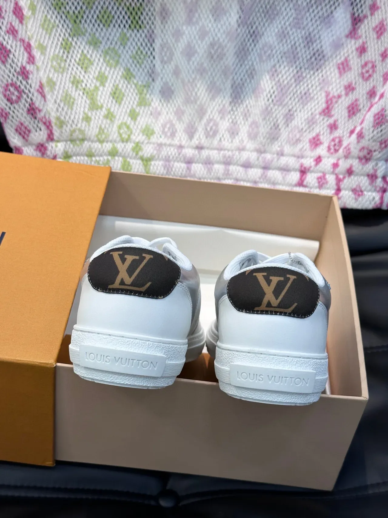 Louis Vuitton White Gray Low-Top Leather-and-Synthetic Upper Lifestyle Sneakers 6