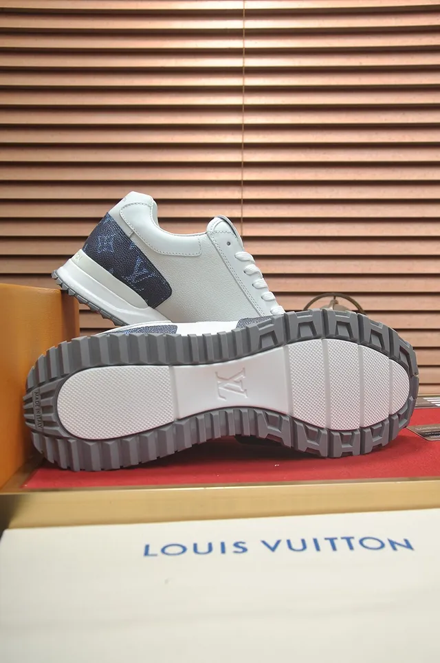 Louis Vuitton White Navy Leather And Monogram-Coated Panels Sculpted Midsole Lifestyle Sneakers 3