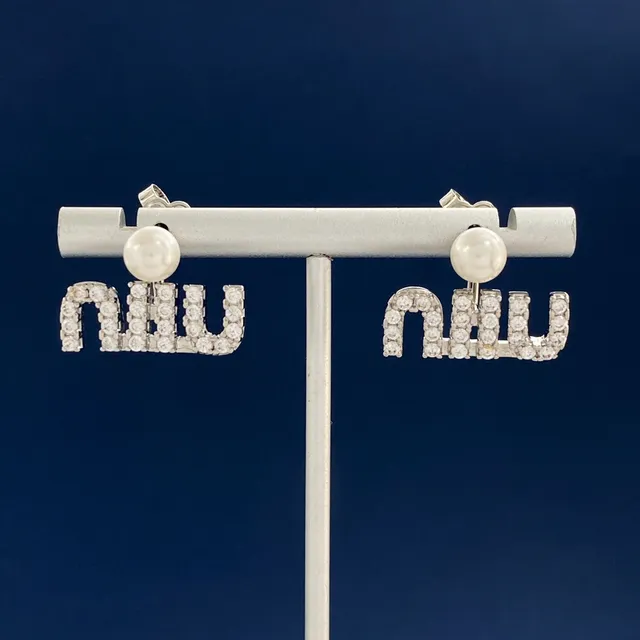 Miu Miu Logo perles Pavé boucles d'oreilles 3