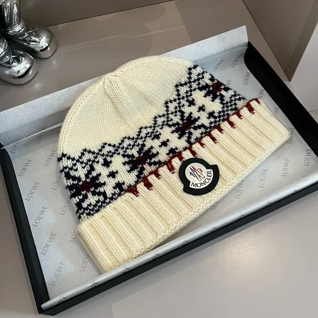 Moncler Beige Navy Fair Isle Knit Pattern Ribbed Fold-Over Cuff Beanie 6