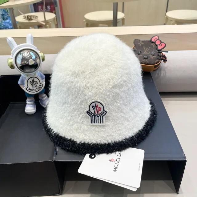 Moncler Panda-Inspired Two-Tone Fuzzy Beanie 4