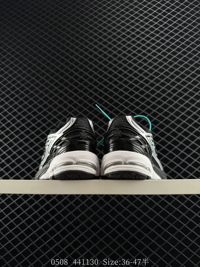 New Balance 150GR حذاء أسلوب حياة أسود فضي أبيض 5