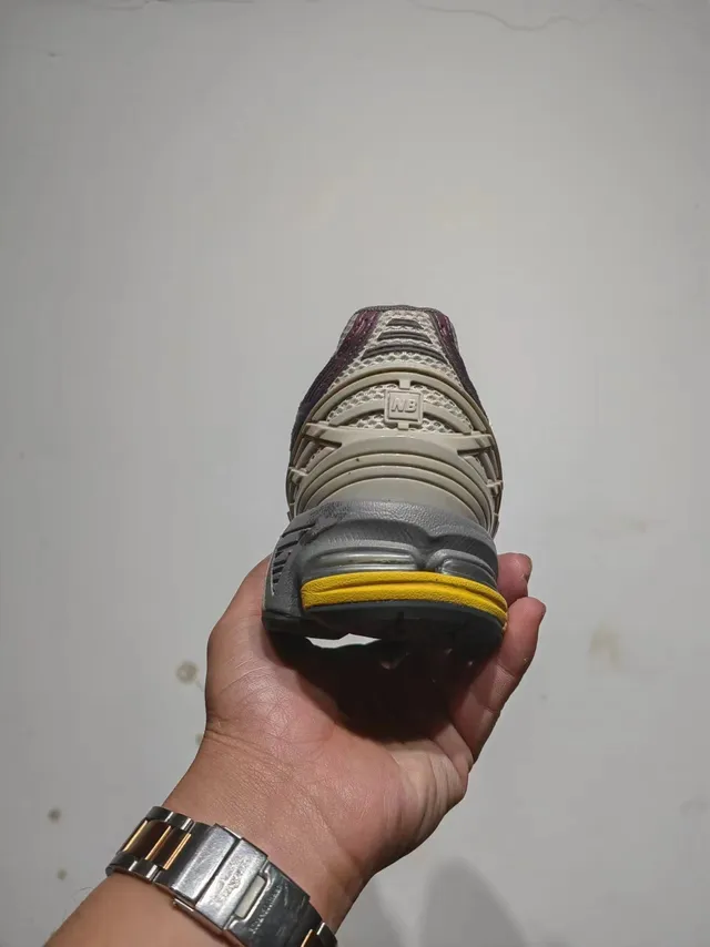 New Balance 1906R বেইজ বেগুনি ধূসর দৌড়ের জুতো 6