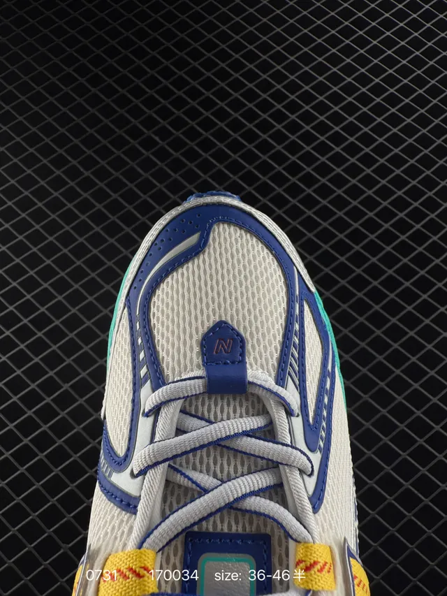 New Balance 2002R blanches marine turquoise rouge chaussures de course 2