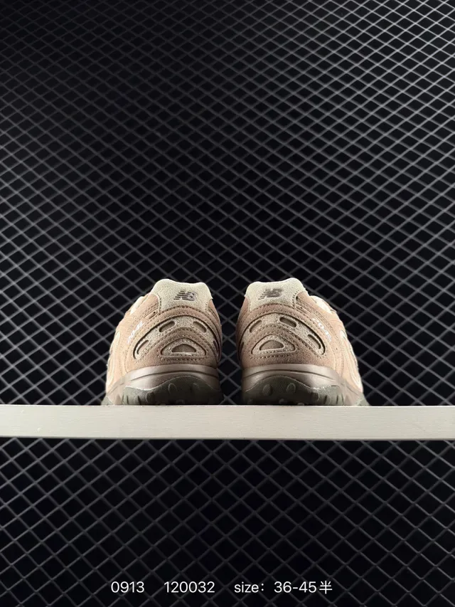 New Balance 204L Beige Sneakers Lifestyle en Suédé-Maille 4
