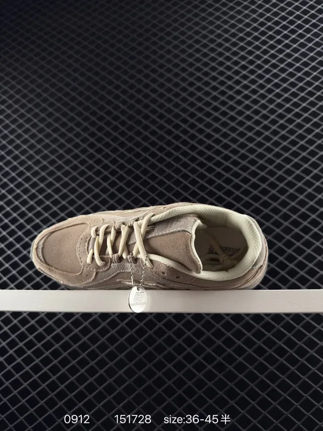 New Balance 204L Beige Daim Chaussures Lifestyle Rétro 6