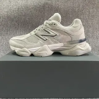 New Balance 9060 Gris Transparent Midsole Maille et Daim Supérieur Baskets Chunky