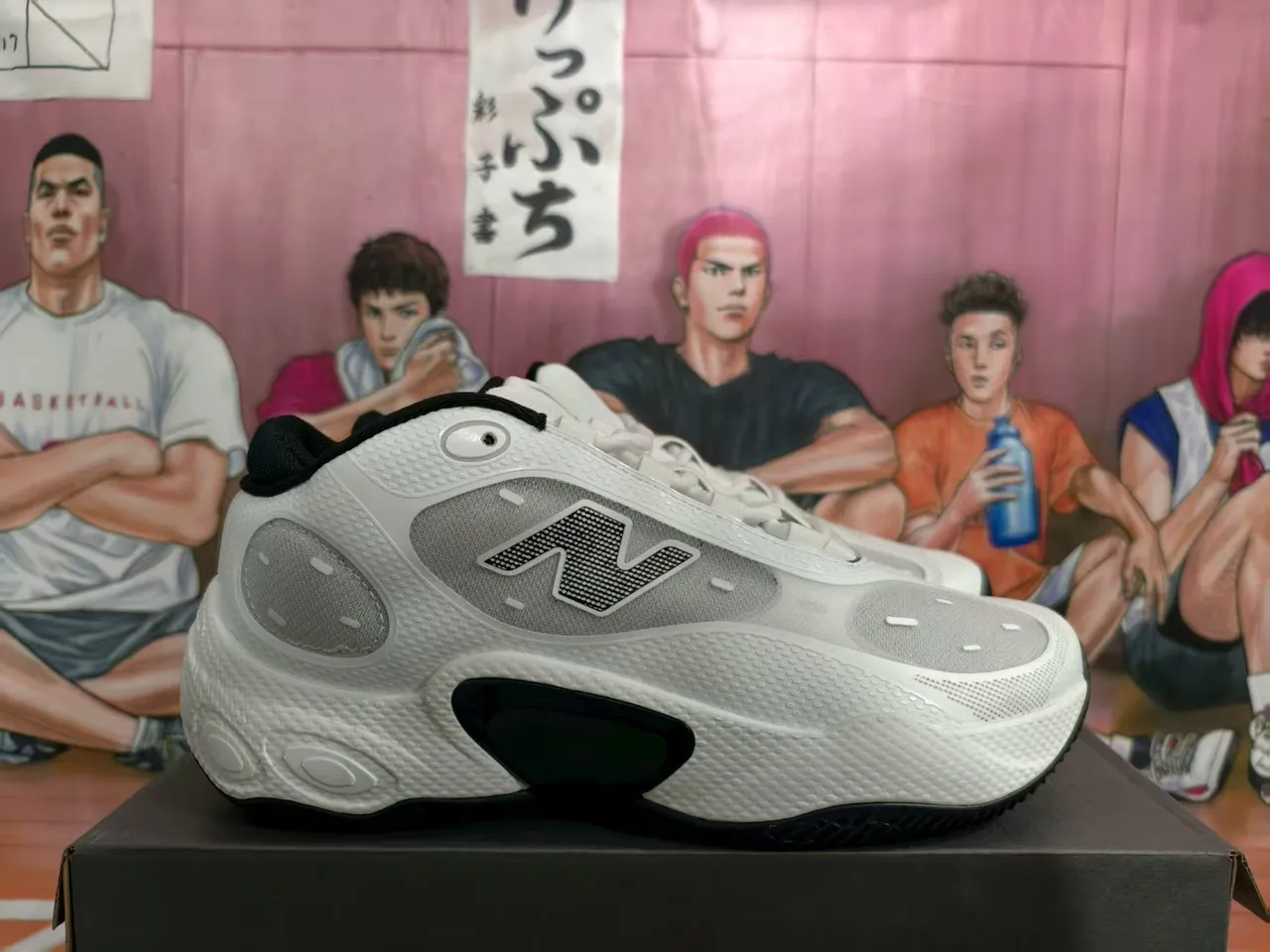 New Balance 9060 White Gray Black baskets chunky 4