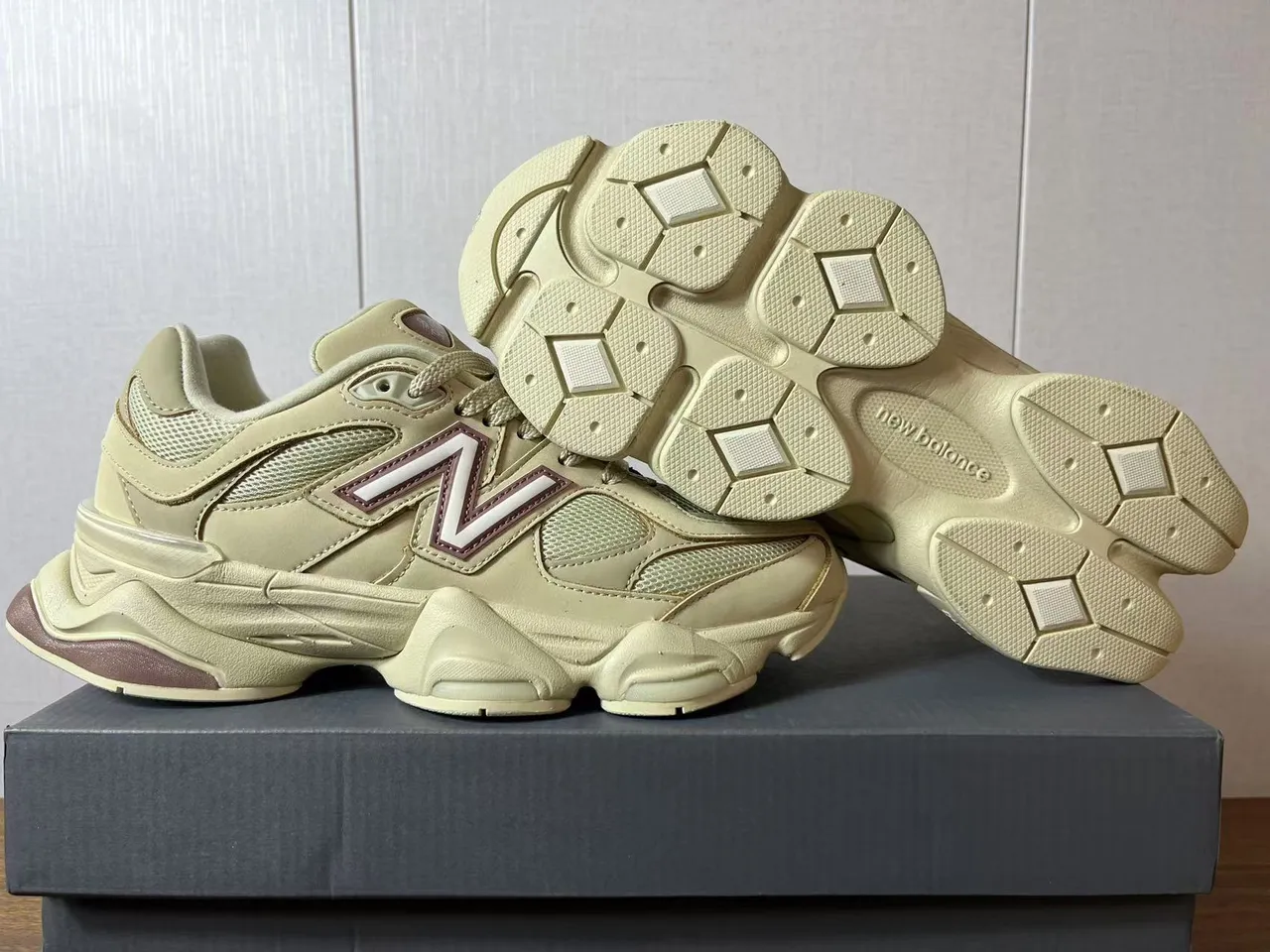 New Balance بيج بورجوندي سيلويت ميدسول متعدد الطبقات أحذية رياضية سميكة 6