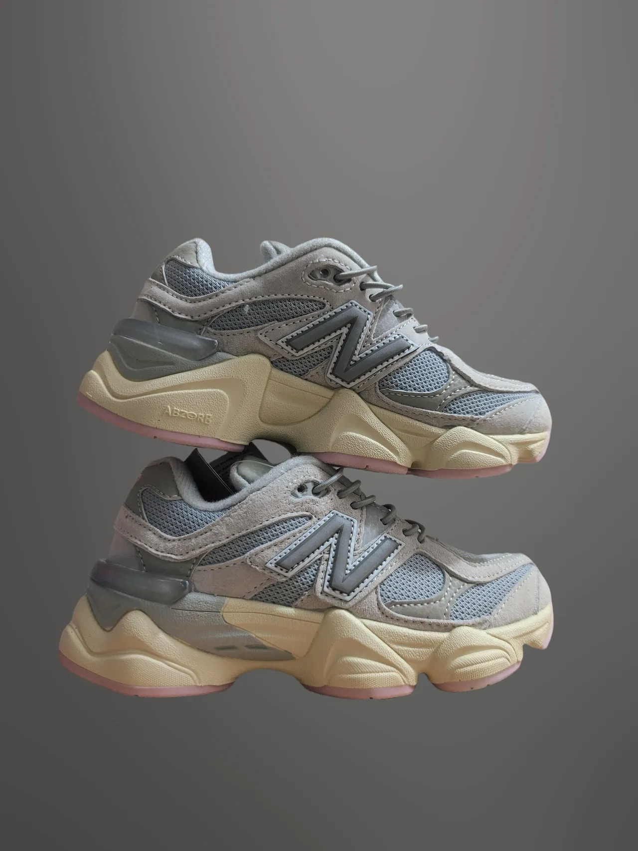 New Balance Bege Rosa Solado Esculpido Upper de Malha-Suede em Camadas Tênis Chunky 3
