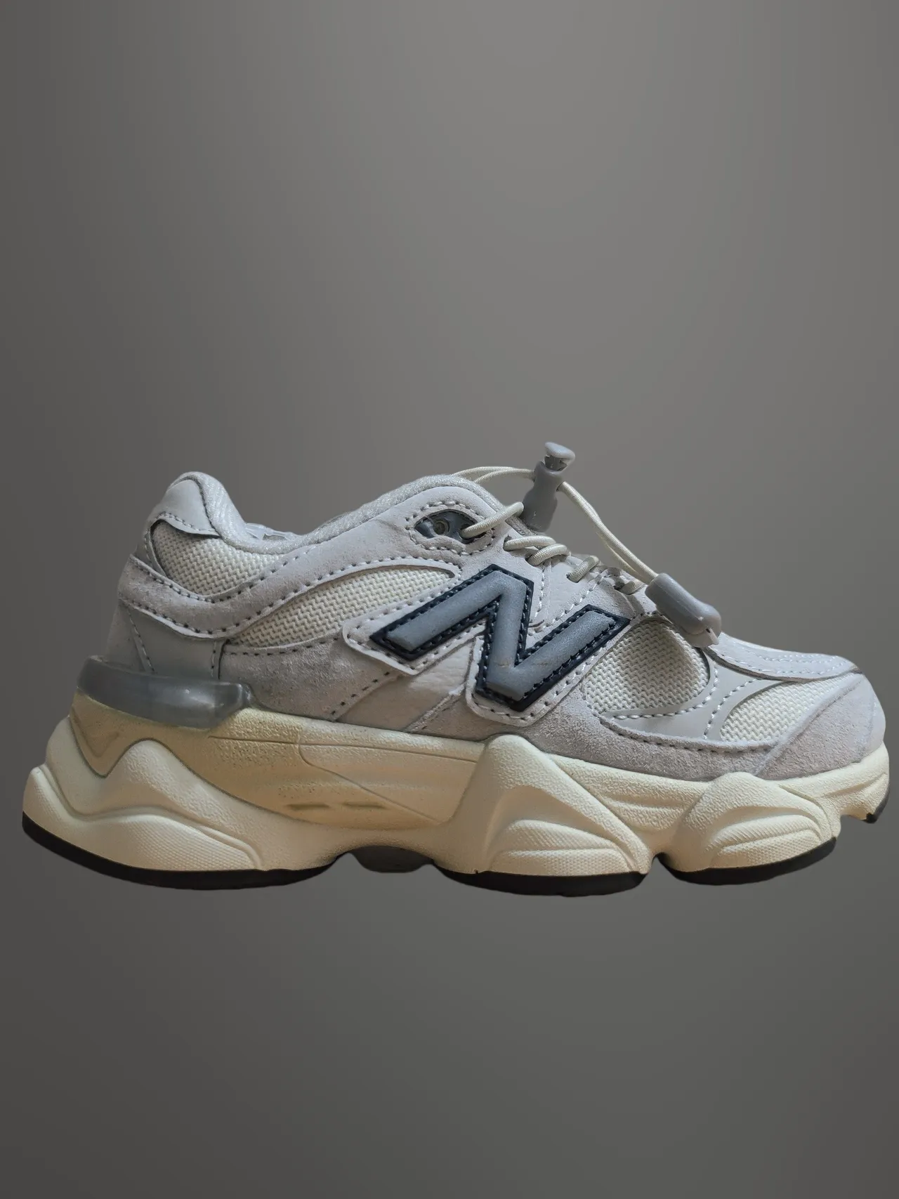 New Balance Bege Rosa Solado Esculpido Upper de Malha-Suede em Camadas Tênis Chunky 12