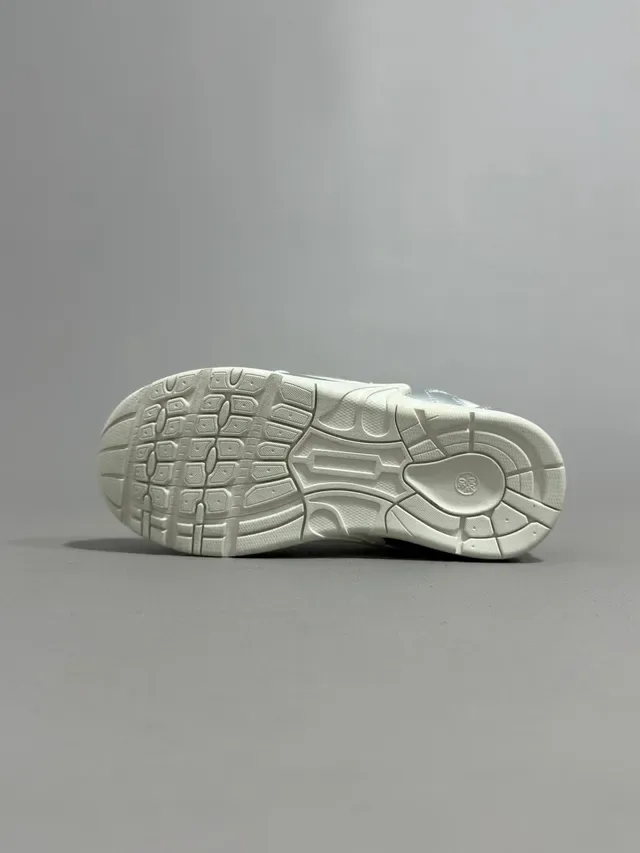 New Balance Chaussures Lifestyle Beige Blanc Matériau Mixte Supérieur Couche Maille Et Daim 11