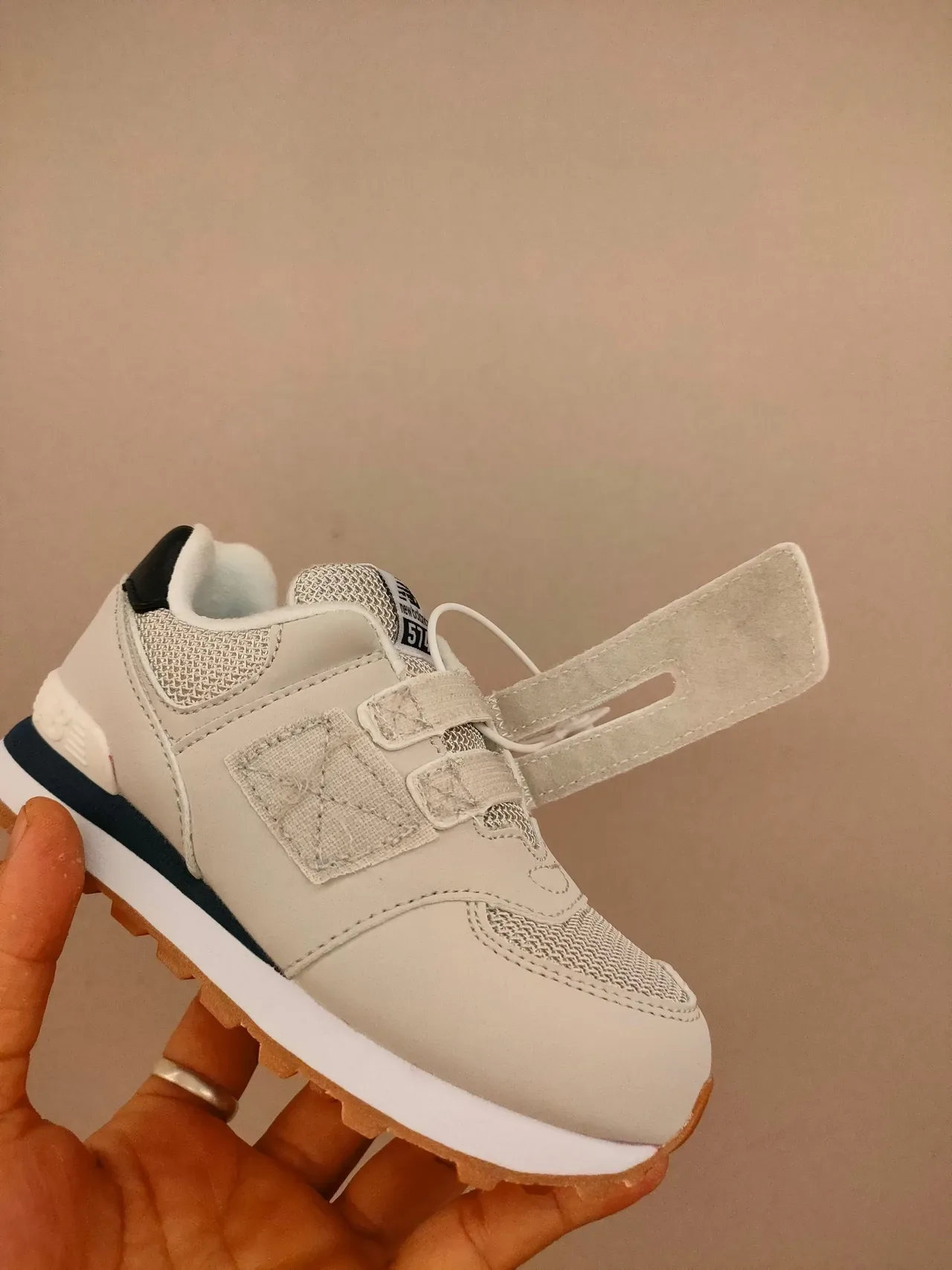 New Balance Chaussures Lifestyle Beige Jaune Low-Top avec Upper Stratifié 17