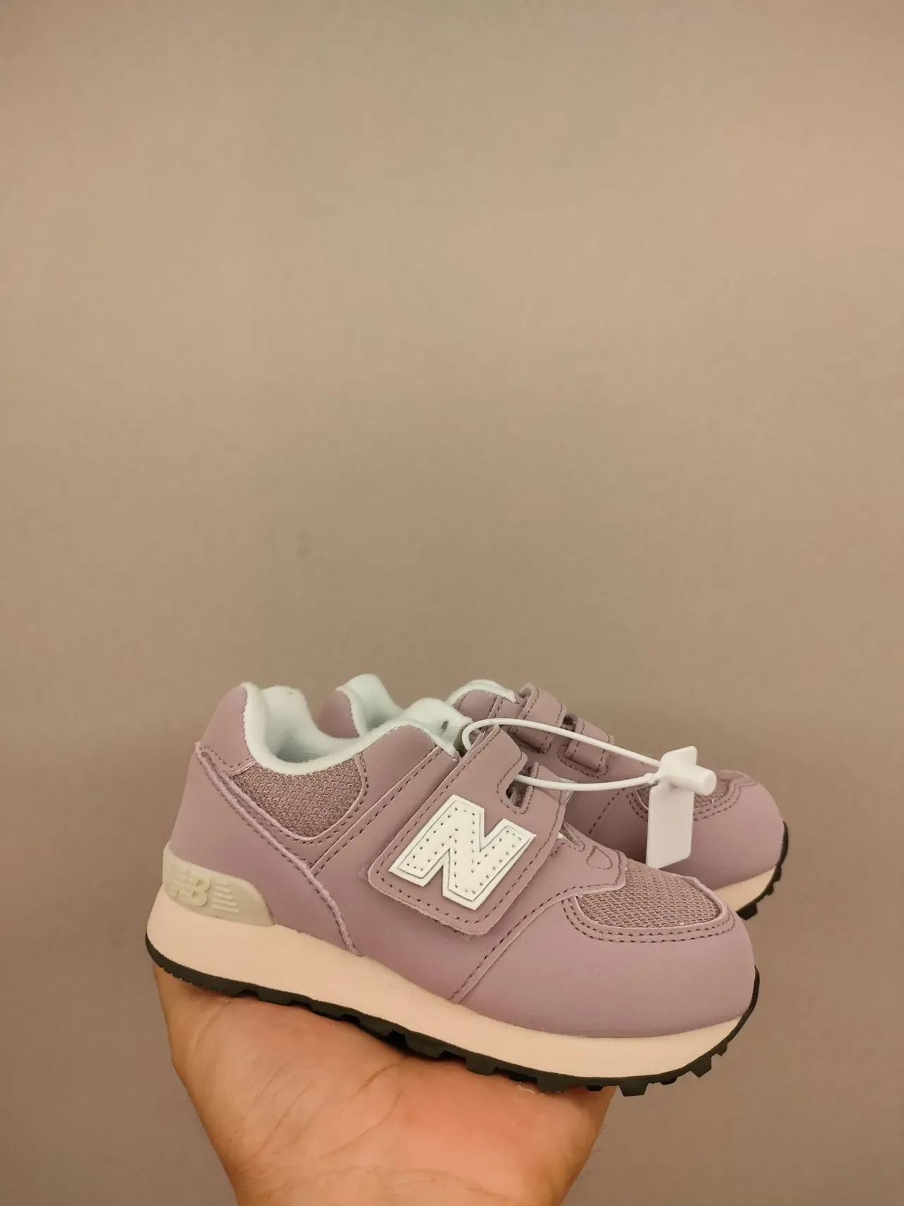 New Balance Chaussures Lifestyle Beige Jaune Low-Top avec Upper Stratifié 18