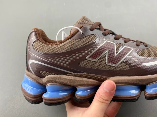 New Balance Marrom Azul Malha e Sintético Superior Segmentado Mediplantas Pods Tênis Lifestyle 3