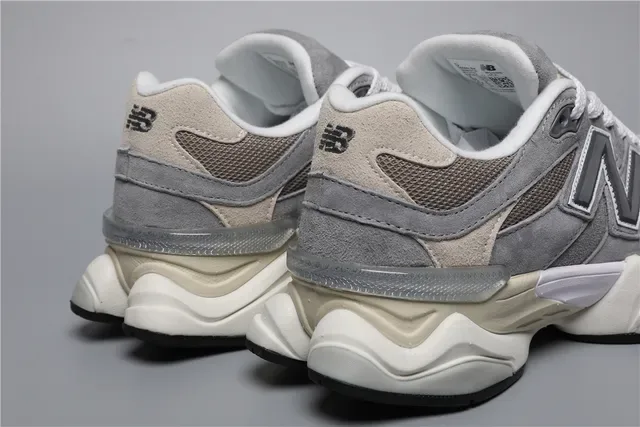 New Balance Cinza Bege Chunky Assimétrica Meia-sole Híbrido Malha-Camurça Superior Tênis Lifestyle 2