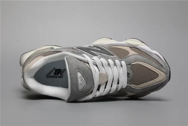 New Balance Cinza Bege Chunky Assimétrica Meia-sole Híbrido Malha-Camurça Superior Tênis Lifestyle 7