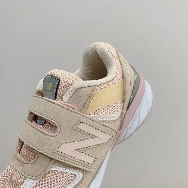 New Balance حذاء أسلوب حياة رمادي أسود منخفض مع شريط هوك أند لوب 20
