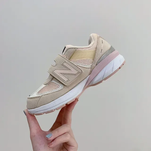 New Balance حذاء أسلوب حياة رمادي أسود منخفض مع شريط هوك أند لوب 21