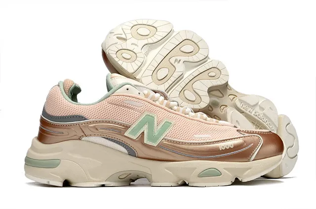 New Balance rose beige semelle plateforme maille et métallique synthétique overlay sneakers chunky 4