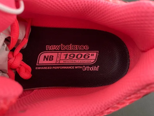 New Balance Chaussures de course rose noir upper en maille overlays de jaula synthétique 7