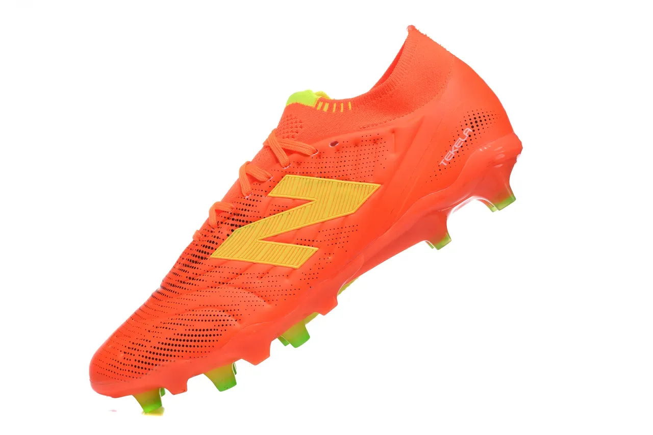 New Balance Tekela Orange Vert, Upper Synthétique Texturé, Soles Studs Moldées, Pour Terrain Firme, Chaussures de Football 3