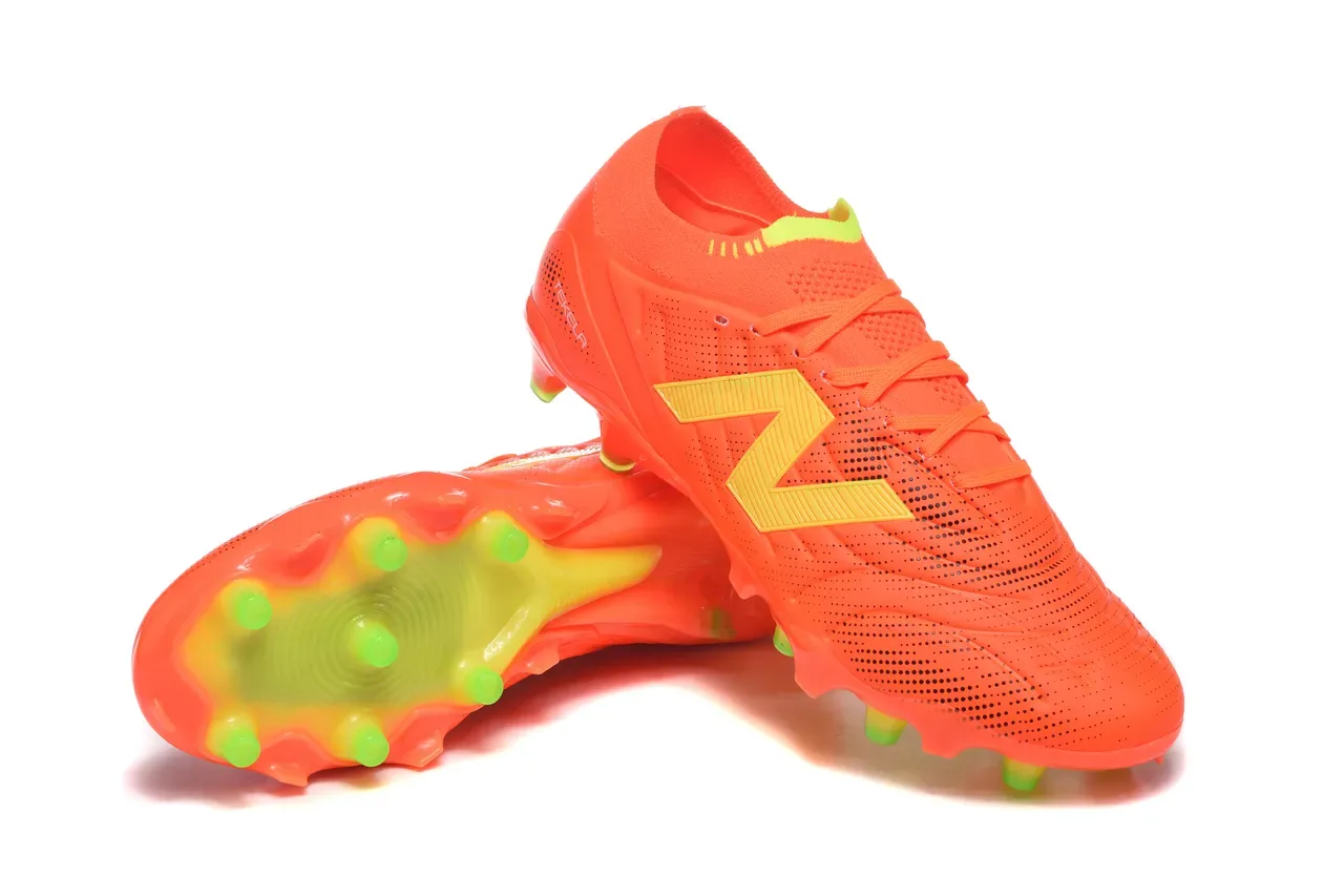 New Balance Tekela Orange Vert, Upper Synthétique Texturé, Soles Studs Moldées, Pour Terrain Firme, Chaussures de Football 6