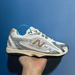 New Balance White Beige Retro Running Silhouette Mesh And Synthetic Overlay Construction Lifestyle Sneakers