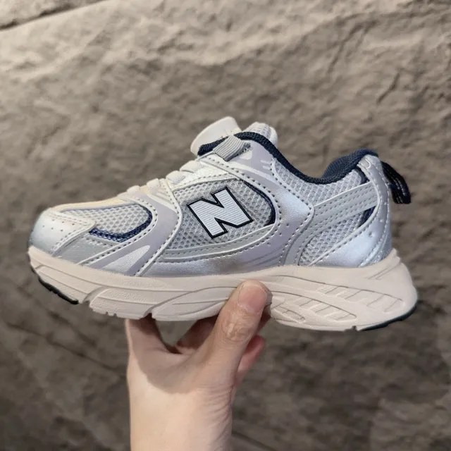 New Balance White Navy Midsole Boa Dial Closure Chunky Sneakers 11