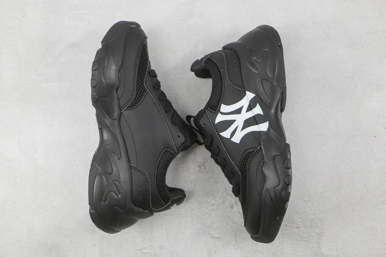 New Era Chunky Sneakers Noir Maille et Synthétique Oversize Logo NY Blanc 2