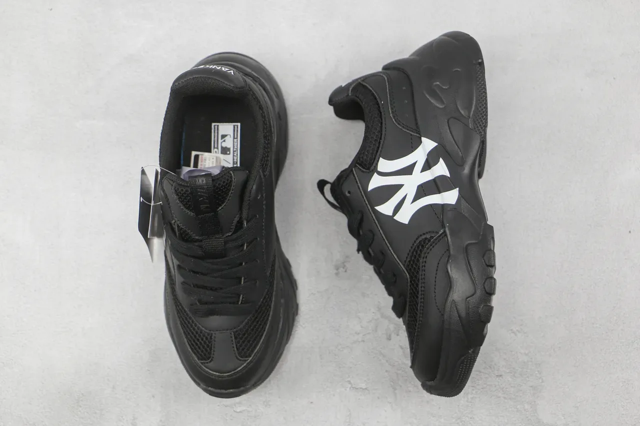 New Era Chunky Sneakers Noir Maille et Synthétique Oversize Logo NY Blanc 3
