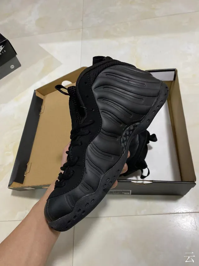 Nike Air Foamposite One Black Basketball Shoes 3