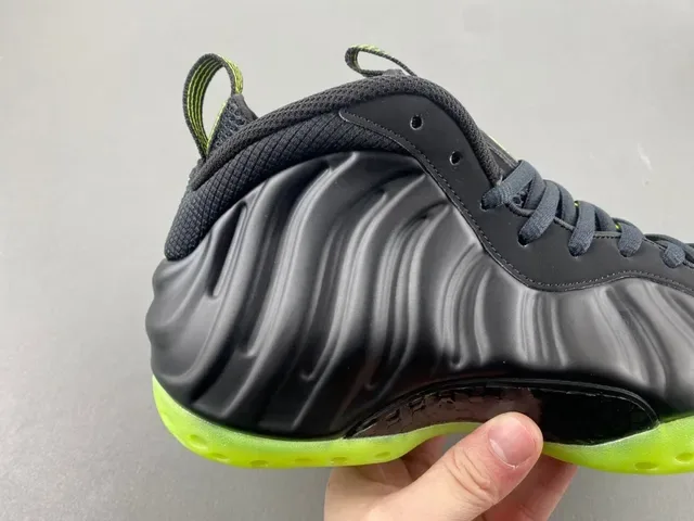 Nike Air Foamposite One Black Neon Green Basketball Shoes 2