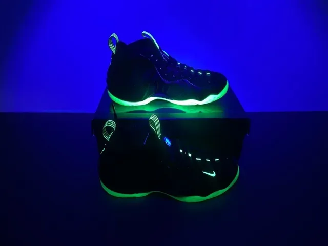 Nike Air Foamposite One Black Neon Green Basketball Shoes 12