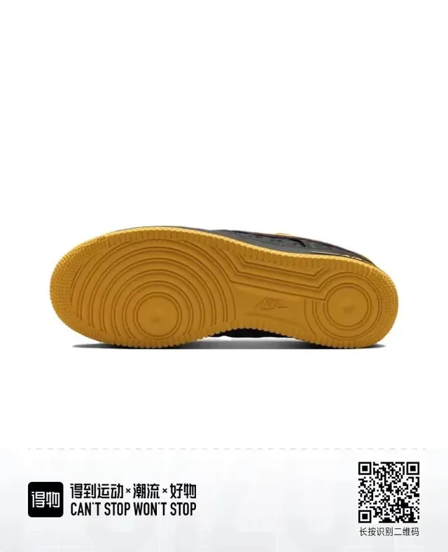Nike Air Force 1 Tênis Lifestyle Pretos e Dourados 6