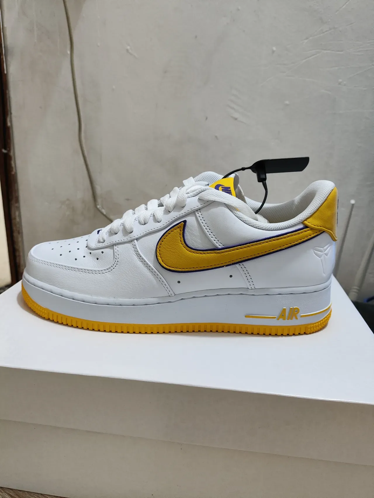Nike Air Force 1 Blanc Doré Violet Lifestyle Sneakers 5
