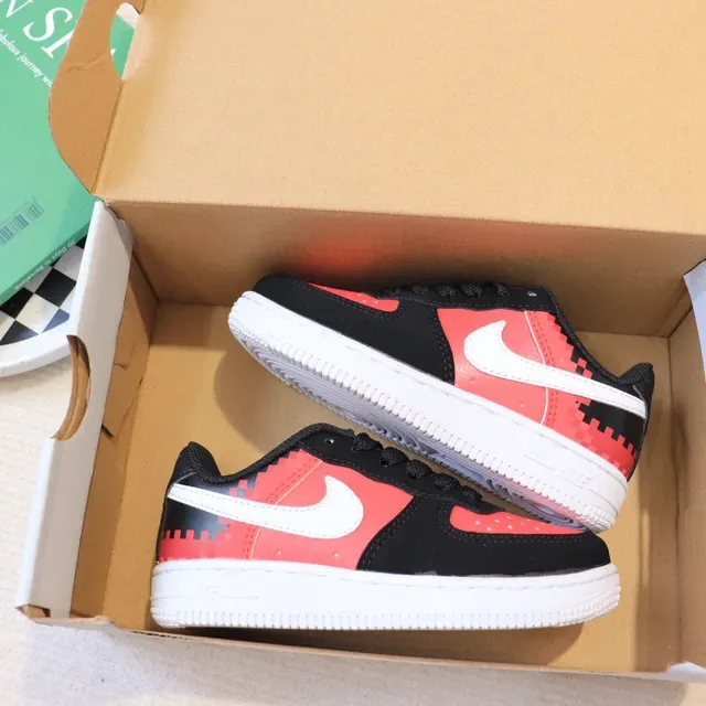 Nike Air Force 1 White Lifestyle Sneakers 23