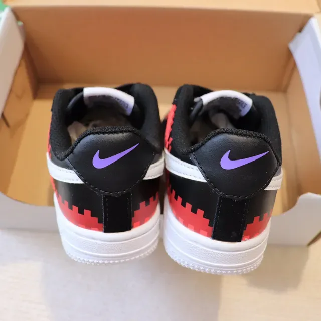 Nike Air Force 1 White Lifestyle Sneakers 24