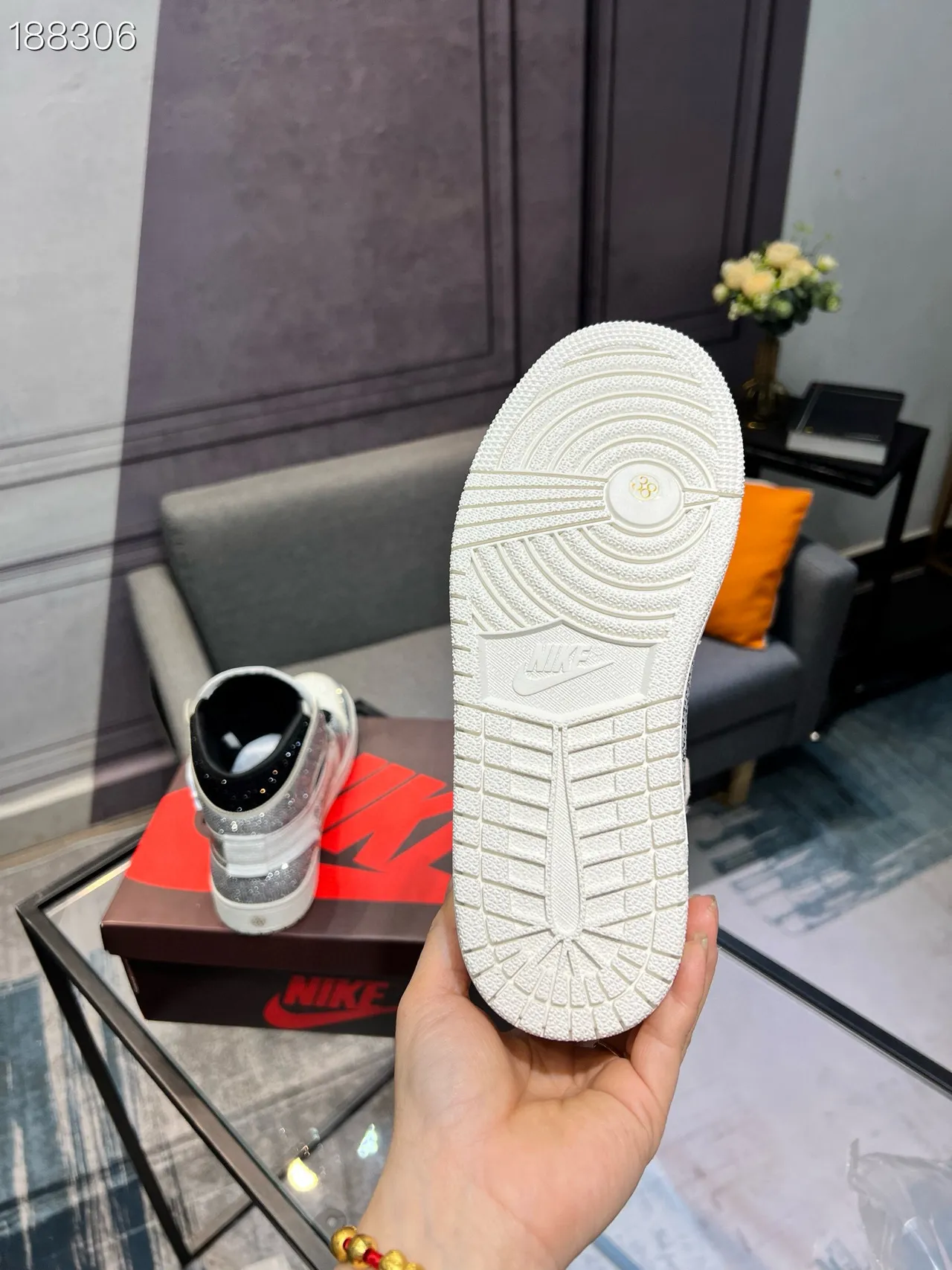 Nike Air Jordan 1 High Off-White Crystal-Embellished Chaussures de basket-ball 3