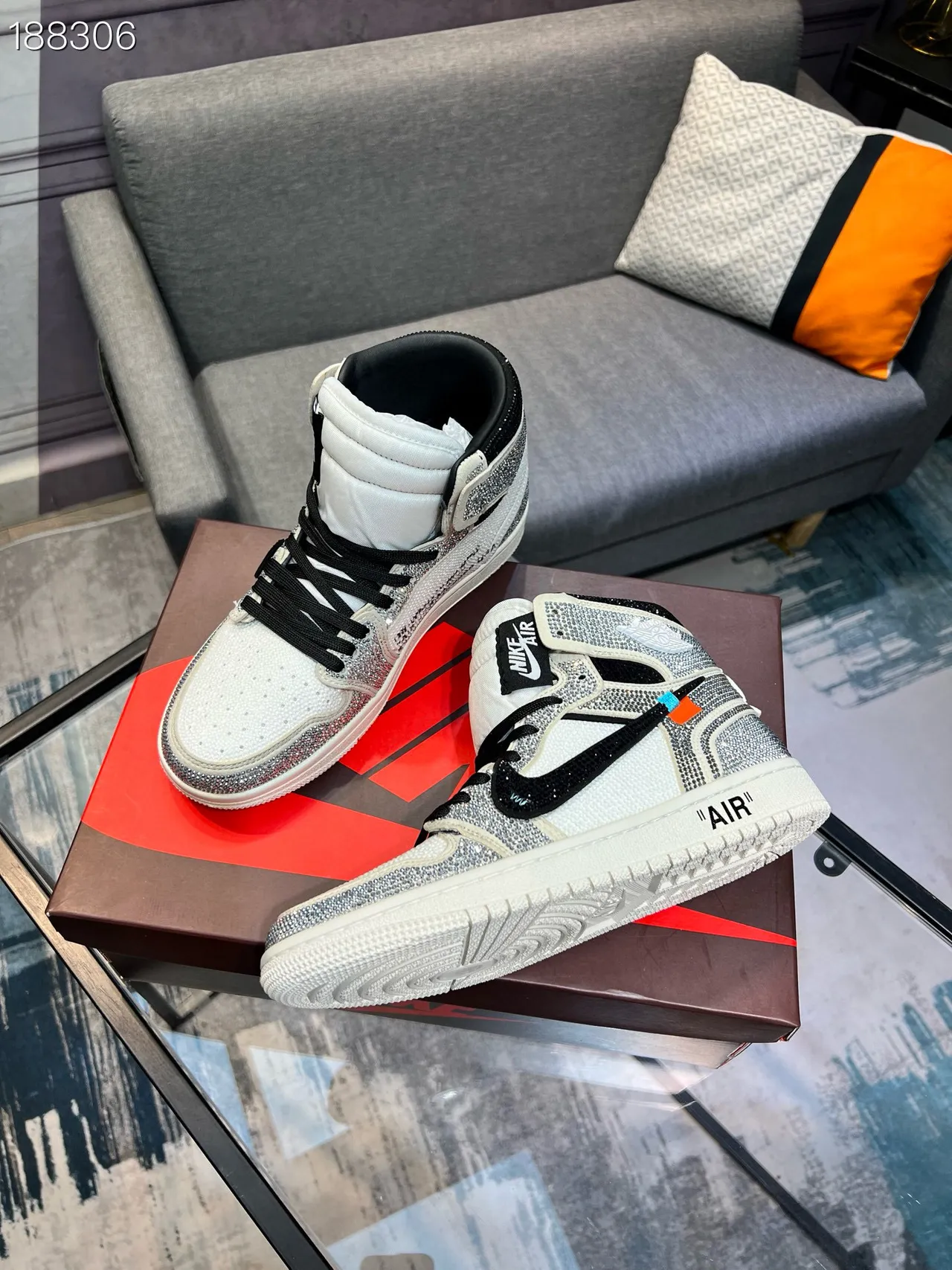Nike Air Jordan 1 High Off-White Crystal-Embellished Chaussures de basket-ball 8