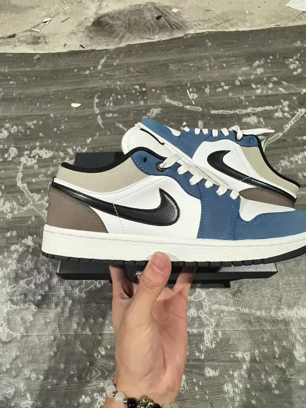 Nike Air Jordan 1 Low White Navy Beige Brown Lifestyle Sneakers 7