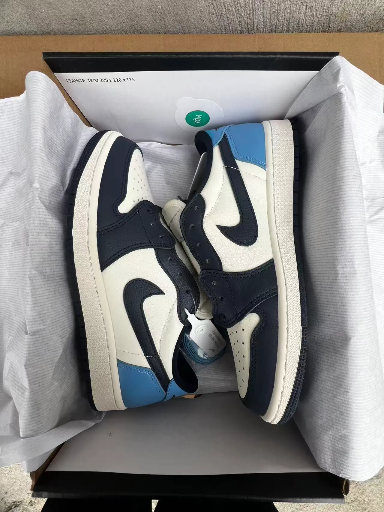 Nike Air Jordan 1 Low White Navy Blue Light Blue Lifestyle Sneakers 9