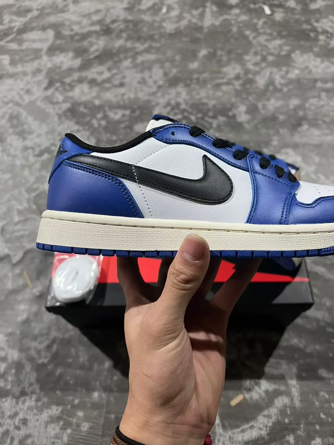 Nike Air Jordan 1 Royal Blue White Black Lifestyle Sneakers 7