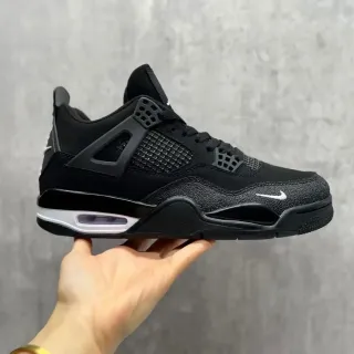 Nike Air Jordan 4 黑白篮球鞋