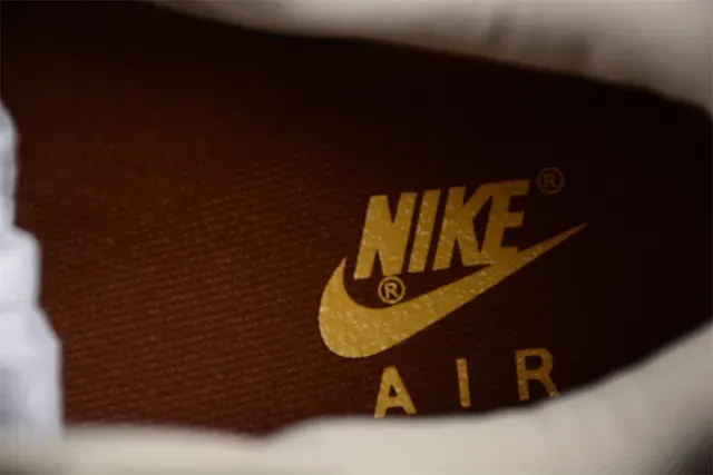 Chaussures Lifestyle Nike Air Max 1 Brown Beige Yellow 3