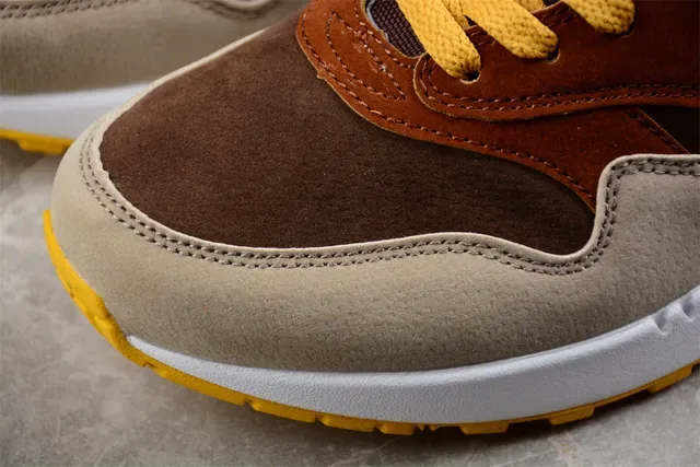Chaussures Lifestyle Nike Air Max 1 Brown Beige Yellow 6