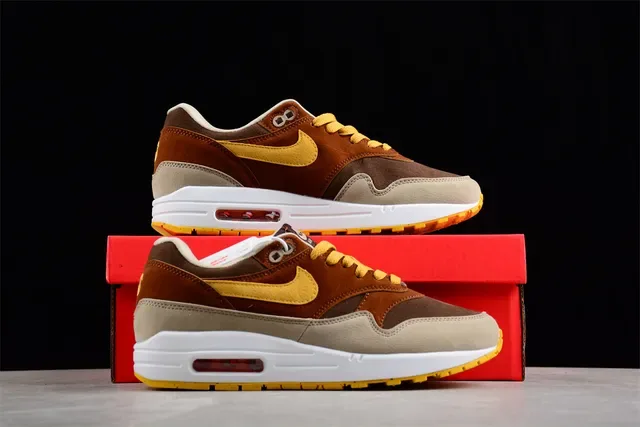 Chaussures Lifestyle Nike Air Max 1 Brown Beige Yellow 15