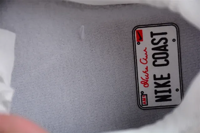 Nike Air Max 1 Branco Bege Vermelho Pena Tênis Lifestyle 5