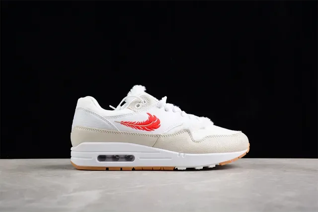 Nike Air Max 1 Branco Bege Vermelho Pena Tênis Lifestyle 14